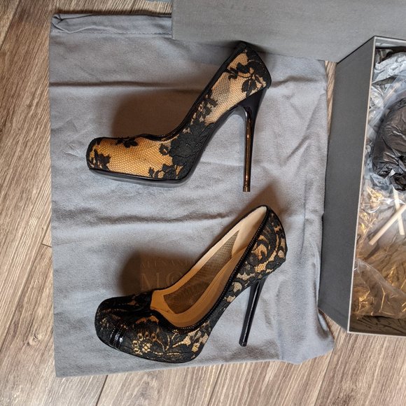 NIB (W36) - McQUEEN Black Lace + Nude Pump - Picture 6 of 11
